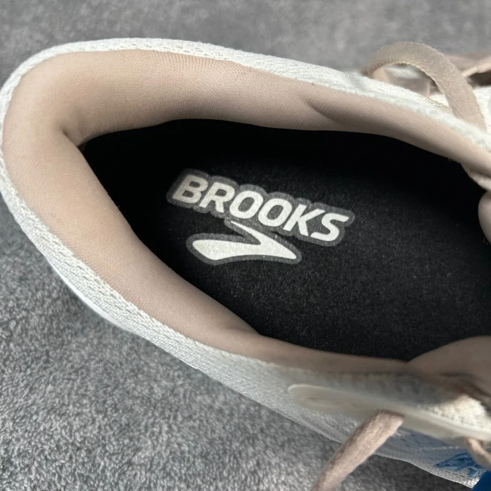 Brooks Ghost 3 Max Running Walking Shoes White Tan Oyster Mushroom Women 10.5 D